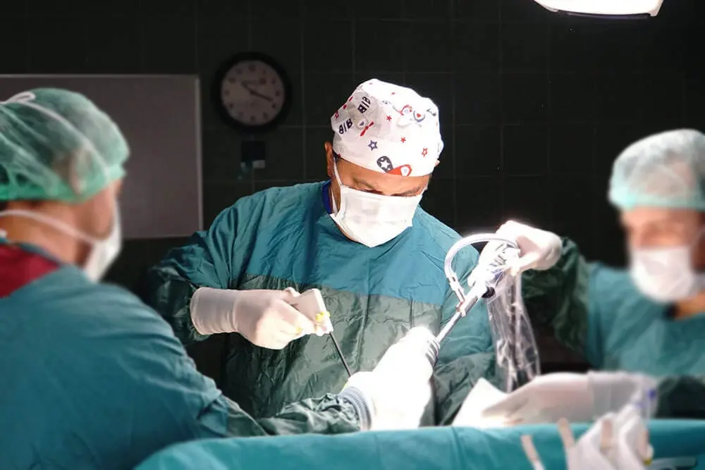 Der Zusammenhang zwischen Fettleibigkeit und Adipositas-Chirurgie: Eine umfassende Analyse